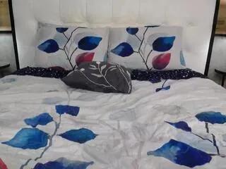 Freechat sophia_moore on Flirt4Free