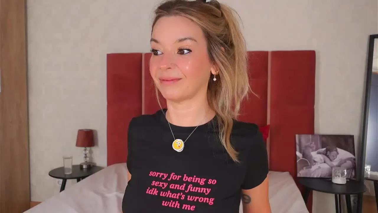 Offline AliceViva on Streamray