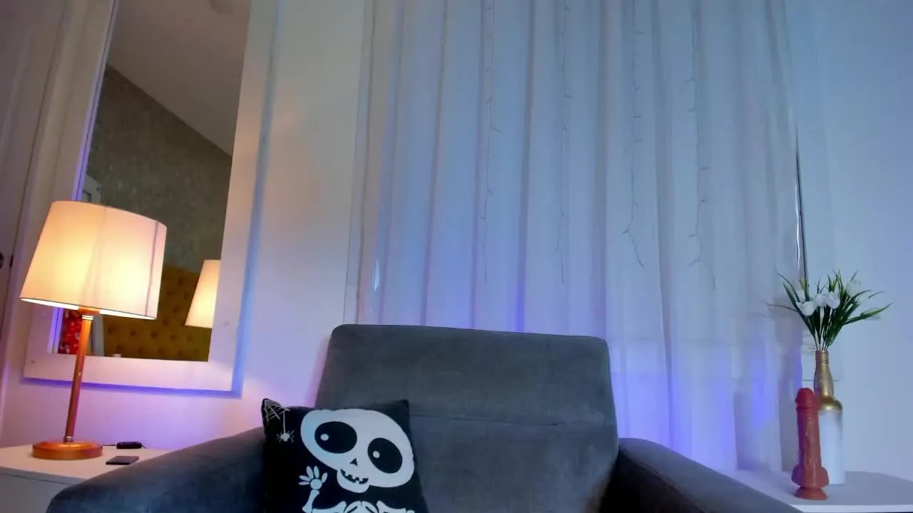 AuroraMiiller — Freechat on Streamray