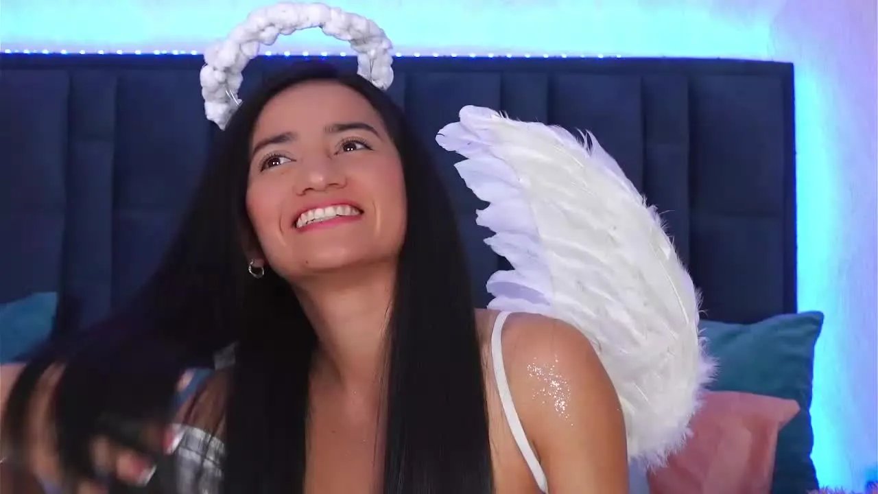 Offline EmilyPrincy on Streamray