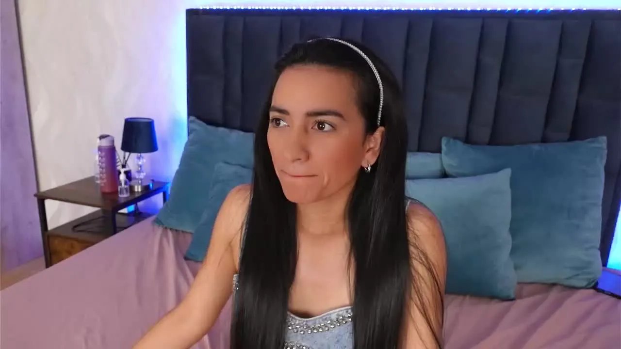 Offline EmilyPrincy on Streamray