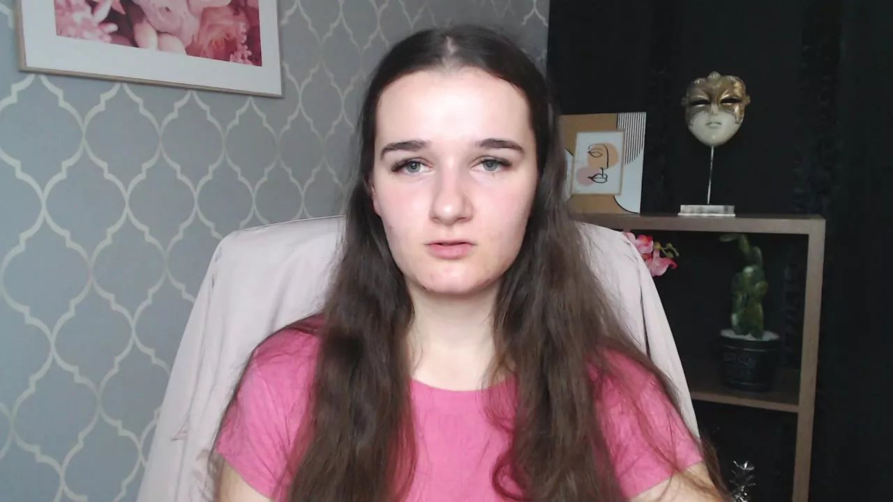 Offline KATEcherry on Streamray