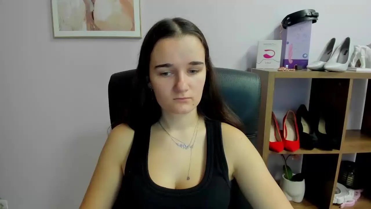 Offline KATEcherry on Streamray