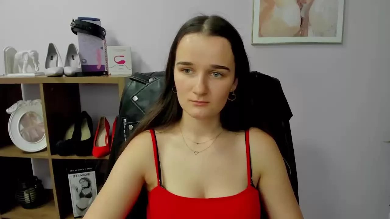 Offline KATEcherry on Streamray