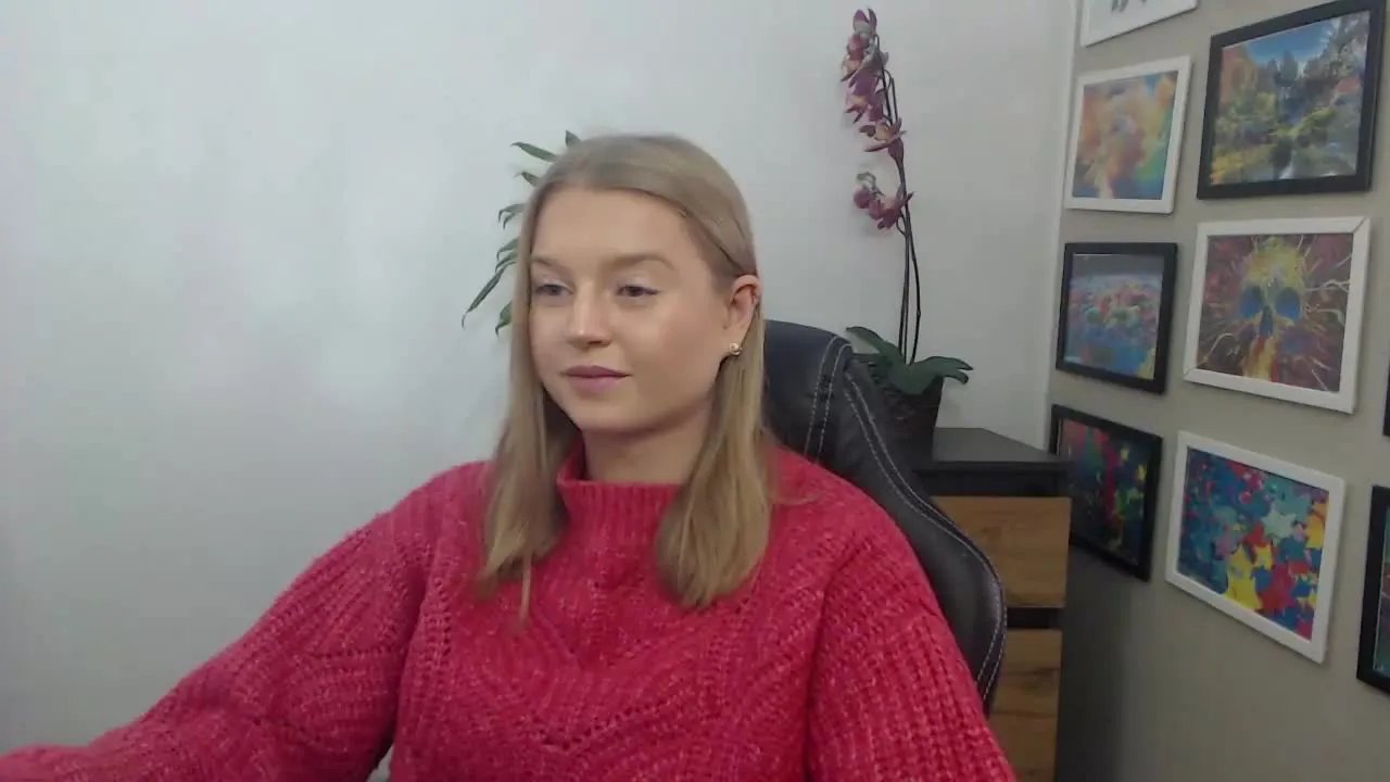 littleERICA — Freechat on Streamray