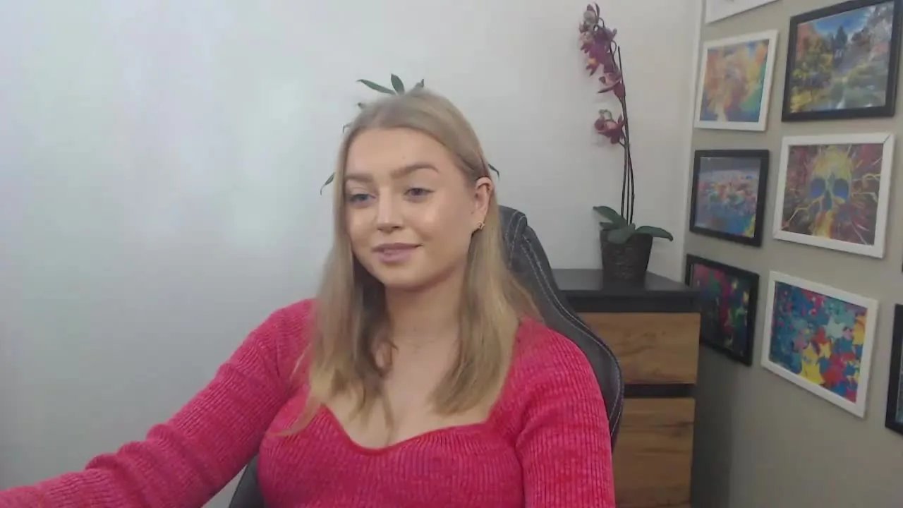 Offline littleERICA on Streamray