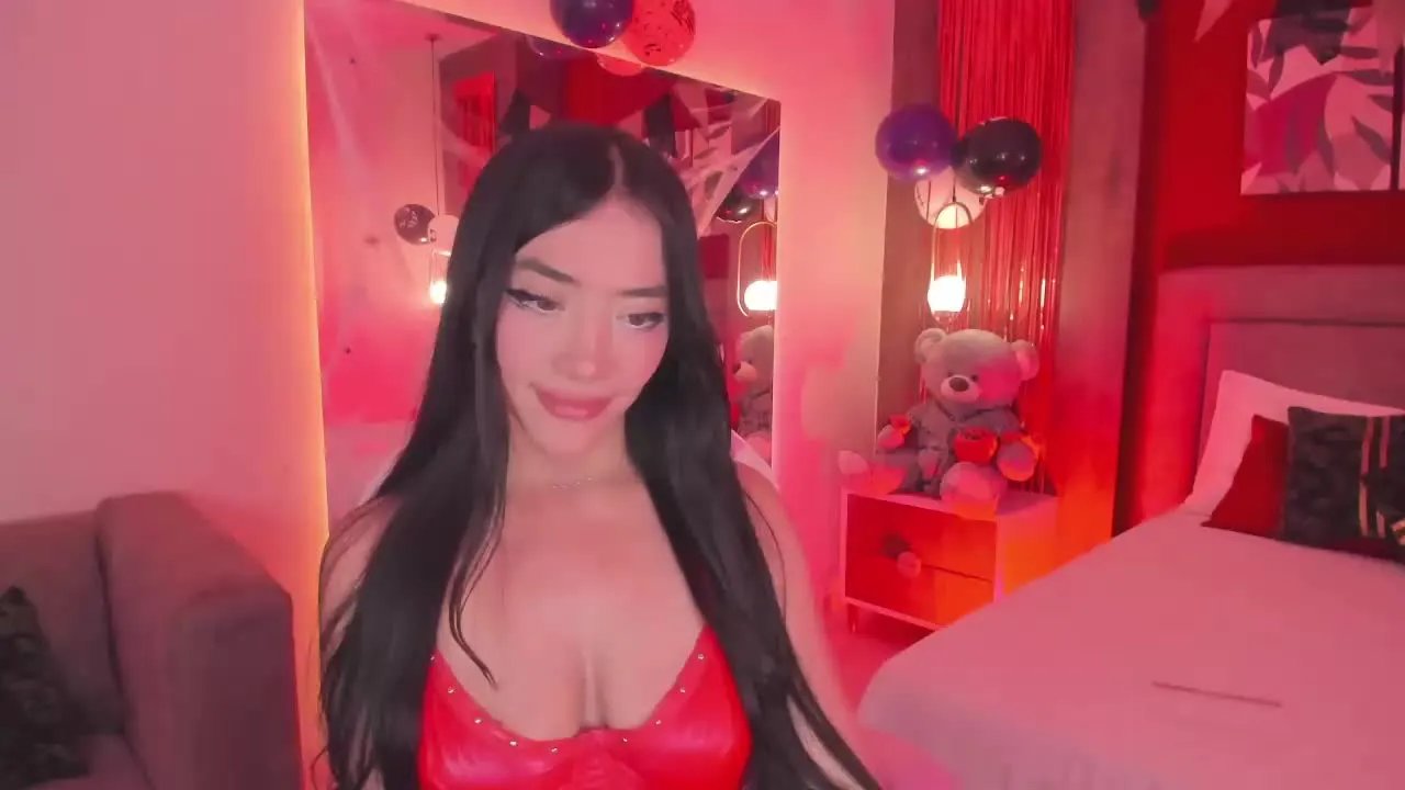 Offline MonicBrown on Streamray