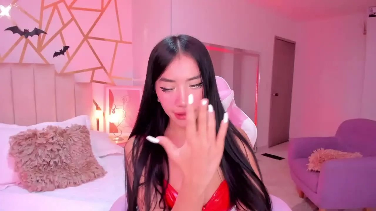 Offline MonicBrown on Streamray