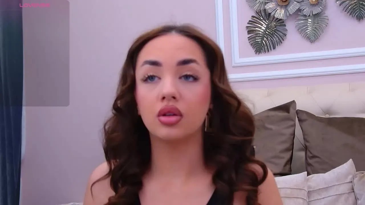 Offline RebekaRusso on Streamray