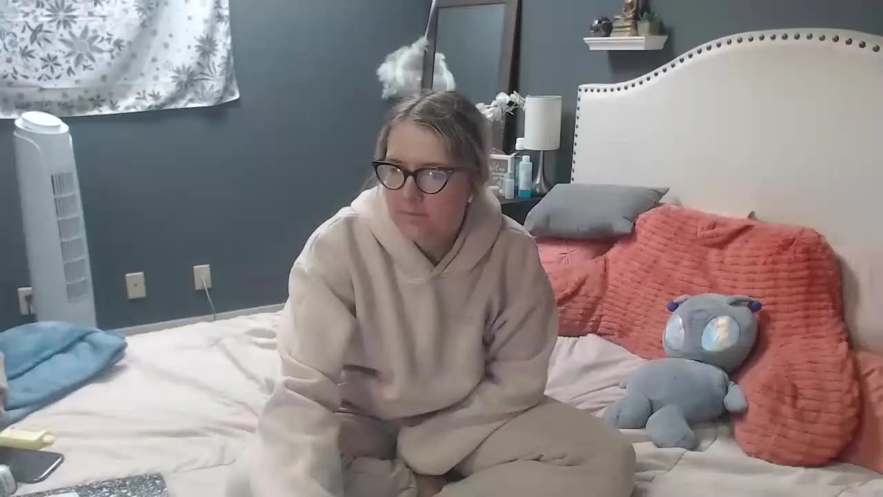 Offline SnowWhiteXo on Streamray