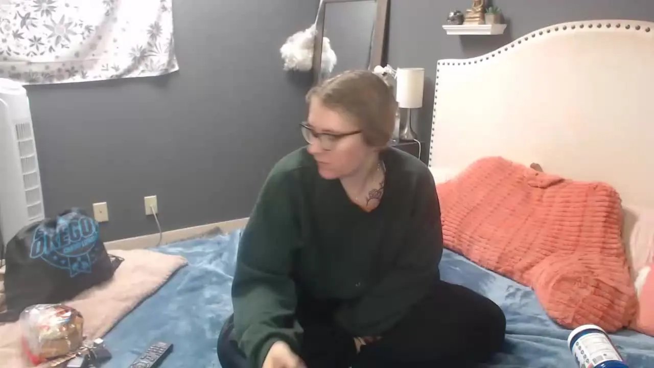 Offline SnowWhiteXo on Streamray