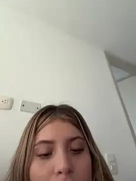 StripChat _Alicee_1 is Freechat _Alicee_1 — Wet tits with ice and suck tits