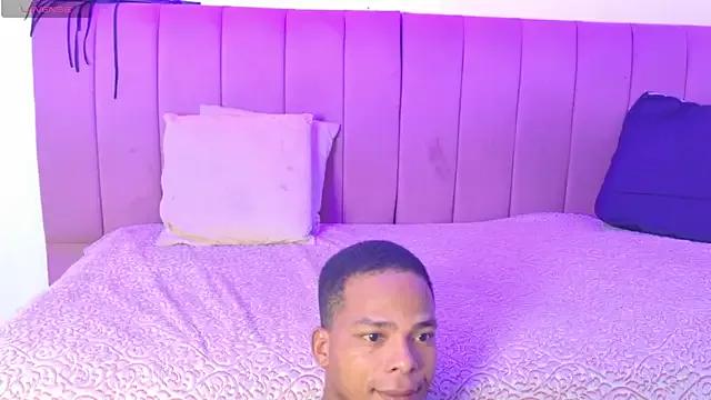 Freechat _exoticcouple69_ on StripChat