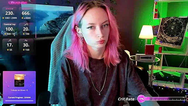 _HelenCarter on StripChat