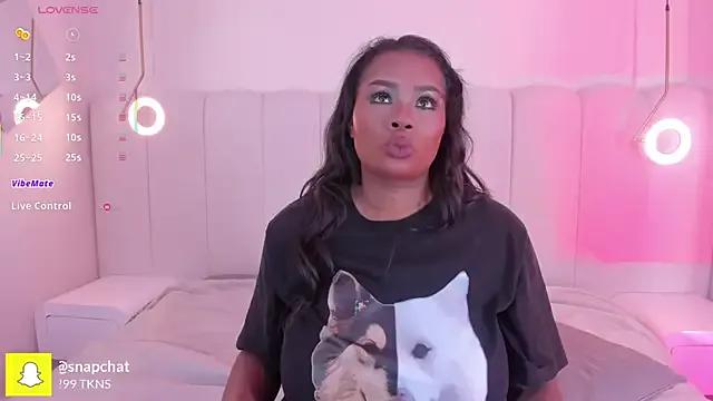 Freechat _huge_boobs_ebony on StripChat