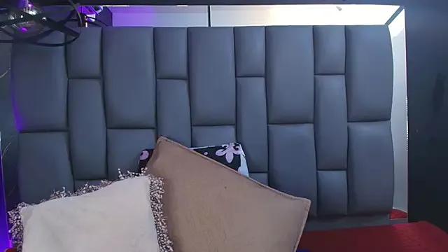 _MiaBrown_ on StripChat