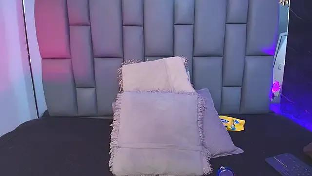 _MiaBrown_ on StripChat