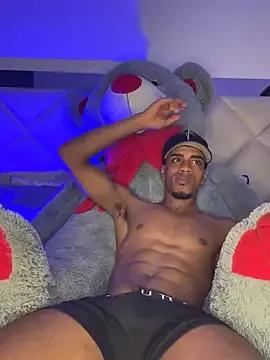 AaronCruz_ on StripChat