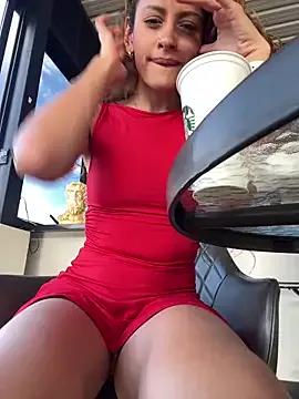 Freechat alana15 on StripChat