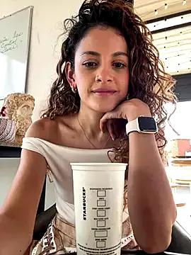 Freechat alana15 on StripChat