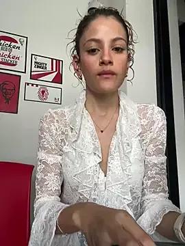 Freechat alana15 on StripChat