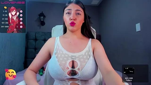 Freechat aleja_cute_ on StripChat