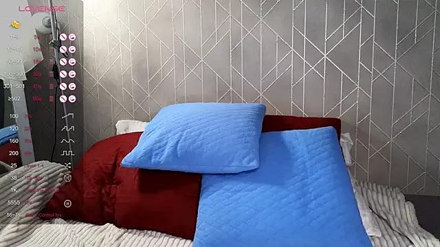 StripChat Allure_goldennX is Freechat Allure_goldennX — lets fuck my pussy