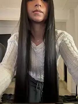 Group aly_golden_ on StripChat