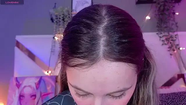 AmbarHills_1 — Freechat on StripChat