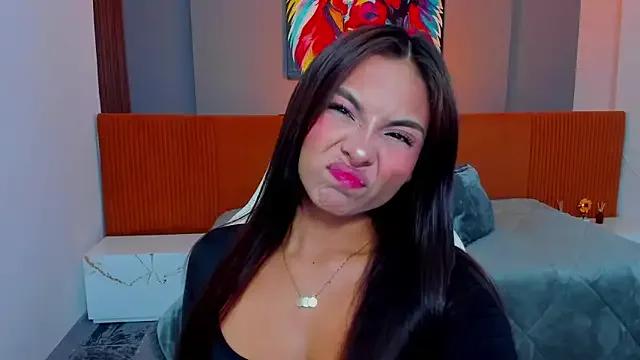 Freechat amira_cute2 on StripChat