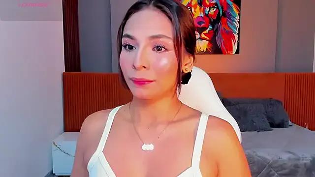 Freechat amira_cute2 on StripChat