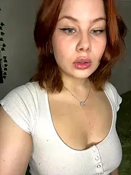 AmmyRich1 on StripChat