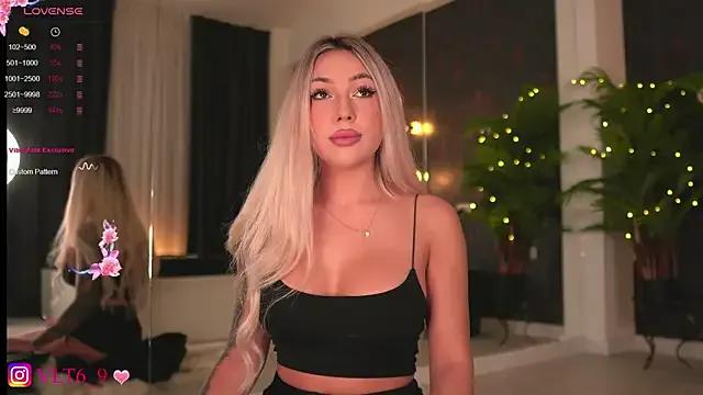 Angel-Barbie on StripChat
