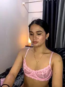 Freechat AngelHille on StripChat