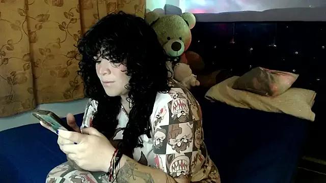 Freechat ANGELIQUE_KLANE on StripChat