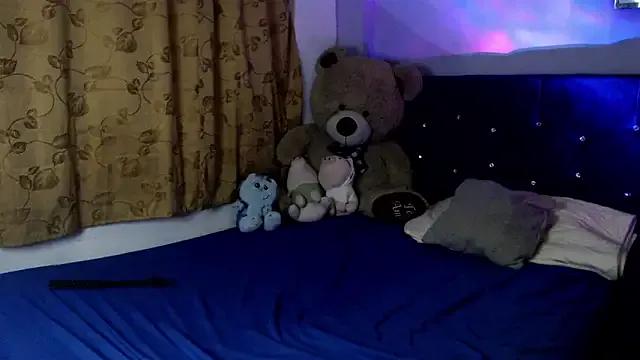 Freechat ANGELIQUE_KLANE on StripChat