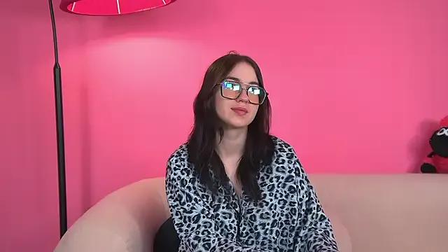 AnneAvery on StripChat 