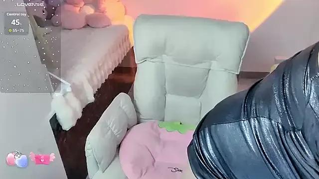 Freechat AnNi778 on StripChat