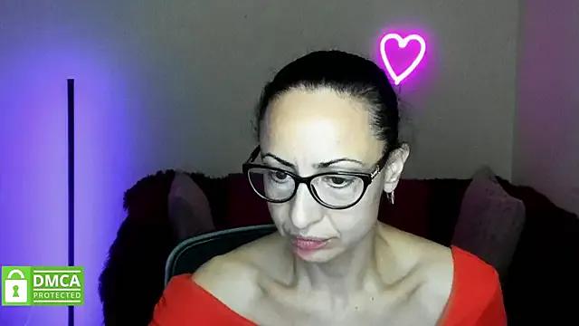 Freechat Arianasweety23 on StripChat