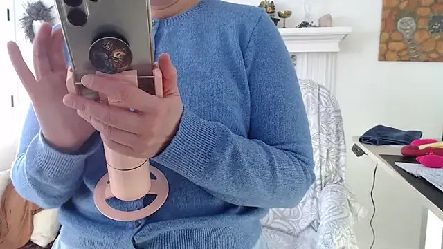 AuroraWillows — I love older women 