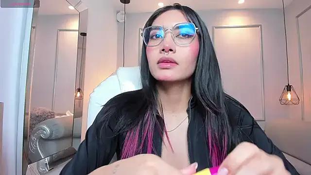 Private AzuraKindong on StripChat