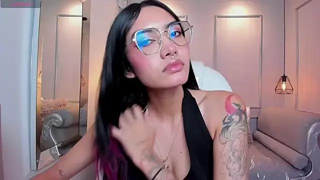 Private AzuraKindong on StripChat