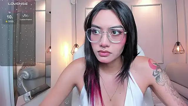 Private AzuraKindong on StripChat