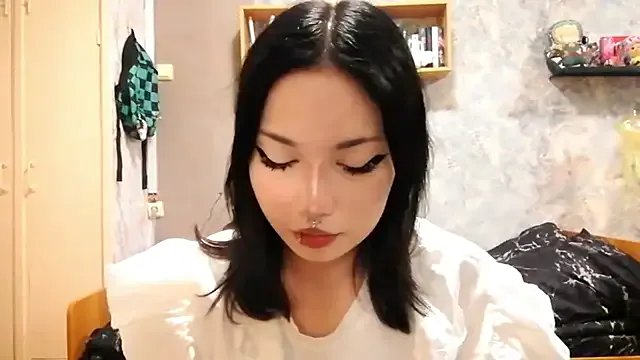 Freechat Beeping_Creature on StripChat