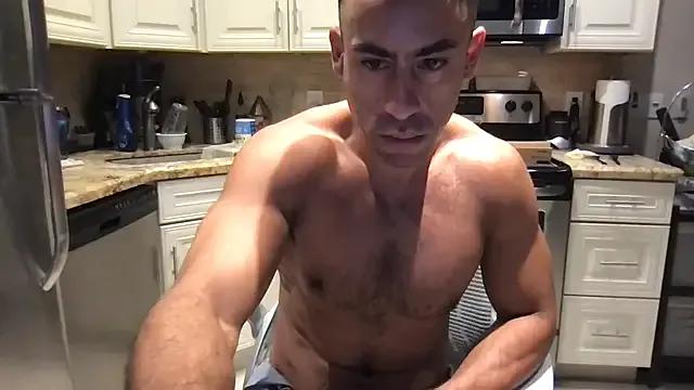 BigGuyMuscle on StripChat 