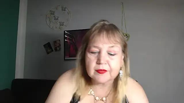 Blasflittchen — Dildo in Fotze