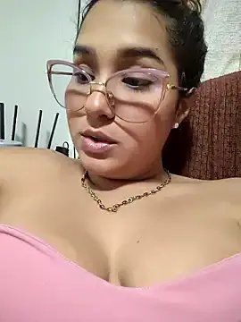 BrendaGirs on StripChat