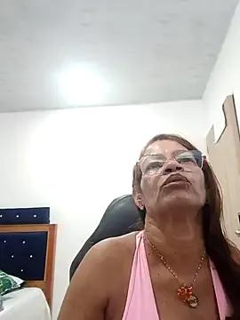 Freechat BustyMilf_ on StripChat