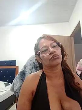 Freechat BustyMilf_ on StripChat