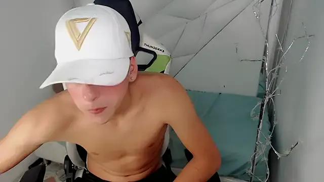 StripChat Cash_G_ is Freechat Cash_G_ — SHOW CUM IN PUBLIC!!!<33